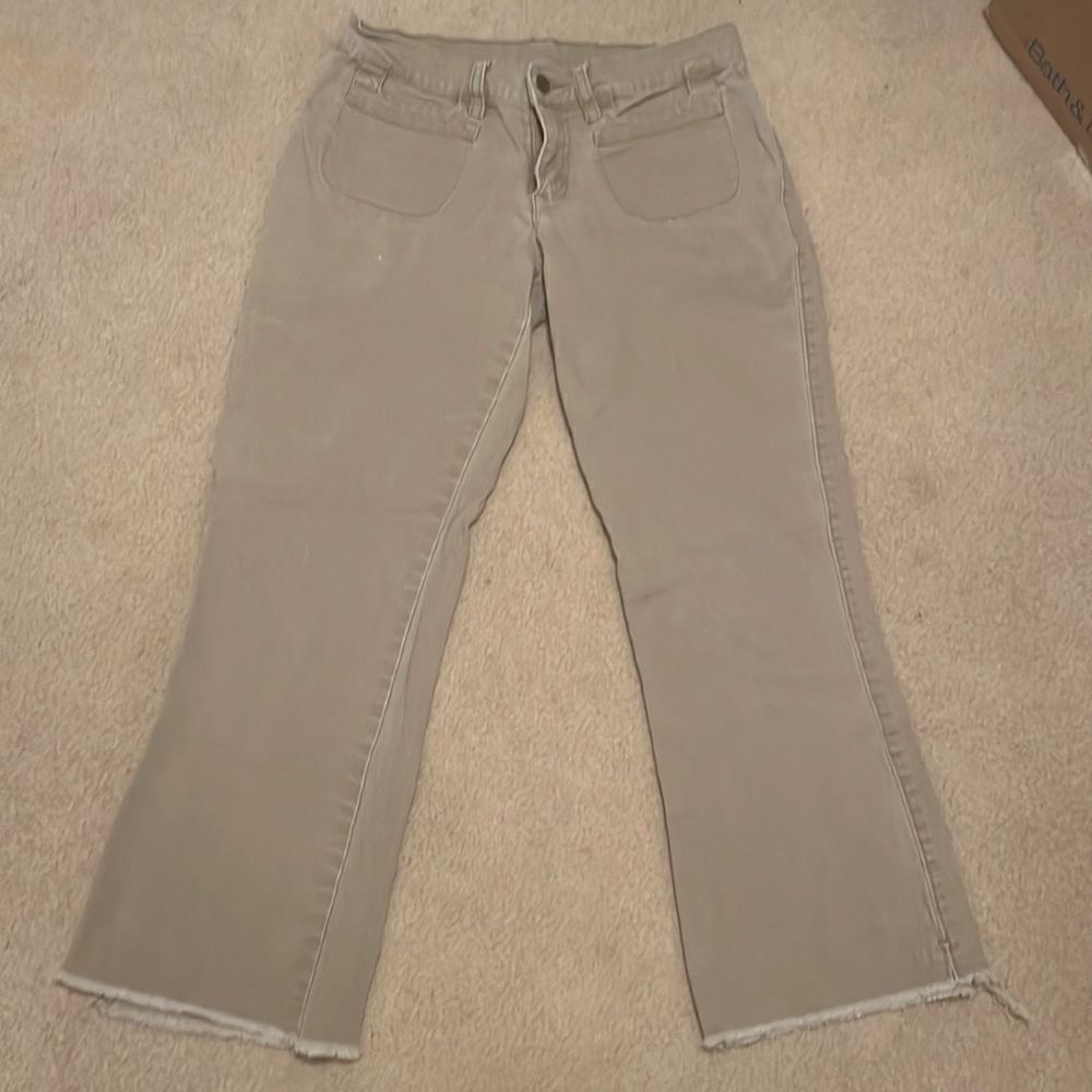 𝅺wish Tan Cropped Jeans. Size S